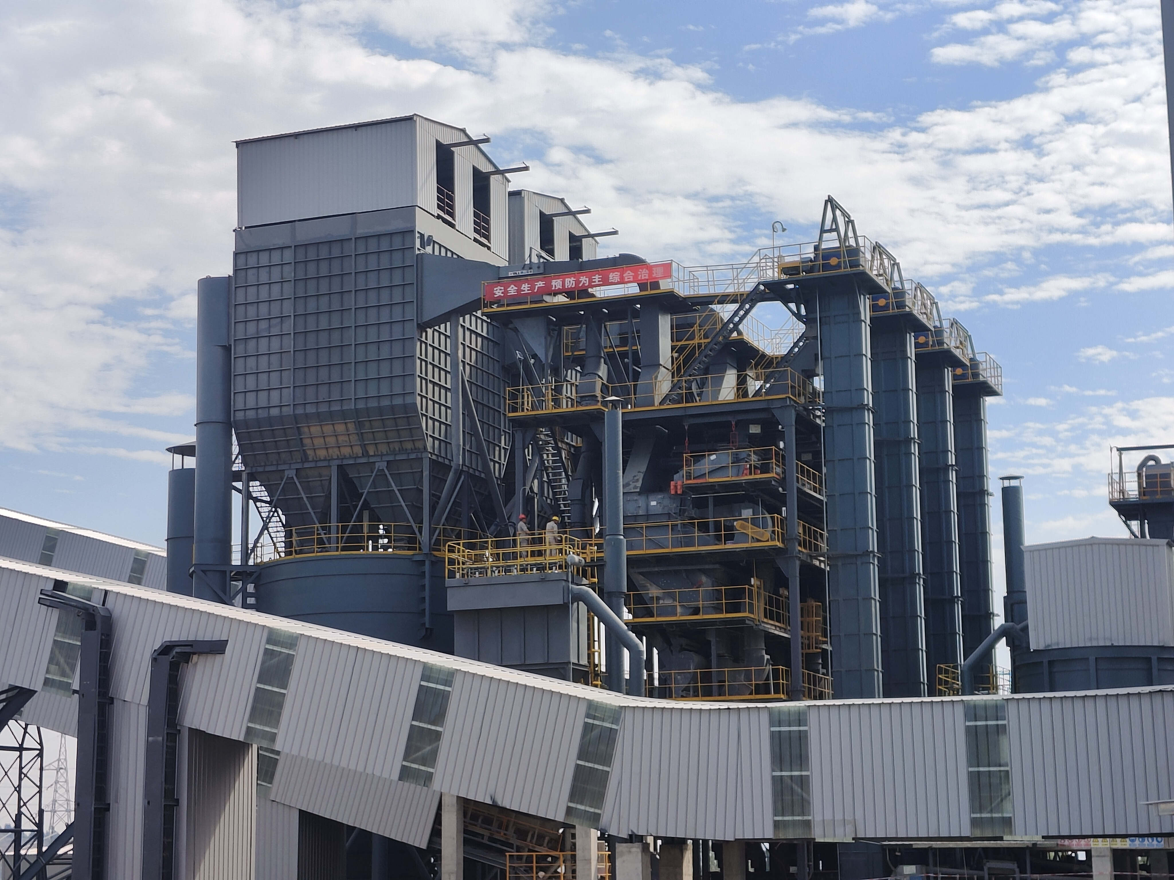 28項大型基礎建設工程獲批，制砂樓助力企業(yè)提高砂石品質(zhì)